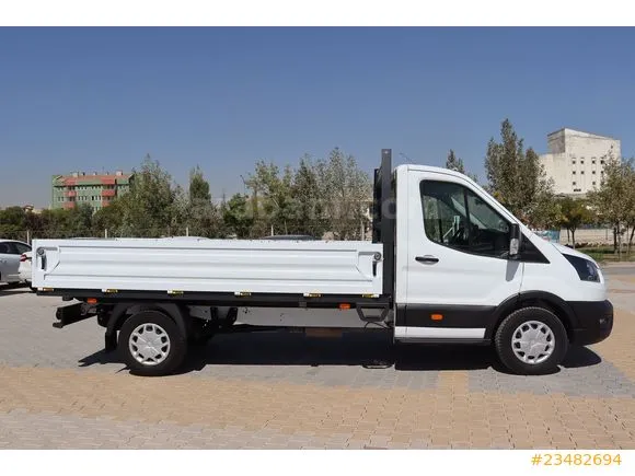 Ford Trucks Transit 350 L Image 6